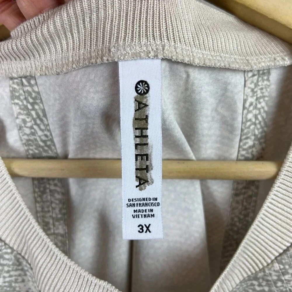 Athleta Zephyr Tank Top Size 3x Python Snake Prin… - image 4